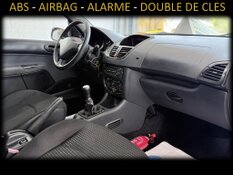 PEUGEOT 206+ 1.1 ESSENCE 61KMK GARANTIE 1 AN CTOK 3499€ TTC