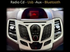 FORD FIESTA 1.2 ESSENCE GARANTIE 1 AN CTOK 5499€ TTC