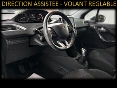 PEUGEOT 208 1.2 ESSENCE ALLURE GARANTIE 1 AN CTOK 5499€