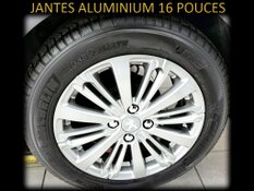 PEUGEOT 208 1.2 ESSENCE ALLURE GARANTIE 1 AN CTOK 5499€