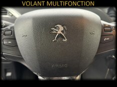 PEUGEOT 208 1.2 ESSENCE ALLURE GARANTIE 1 AN CTOK 5499€