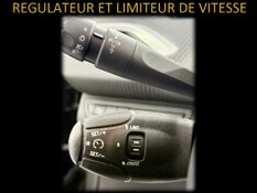 PEUGEOT 208 1.2 ESSENCE ALLURE GARANTIE 1 AN CTOK 5499€