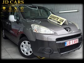 PEUGEOT PARTNER TEPEE 1.6 HDI EQUIPEMENT PMR GARANTIE 1 AN CTOK 5499€